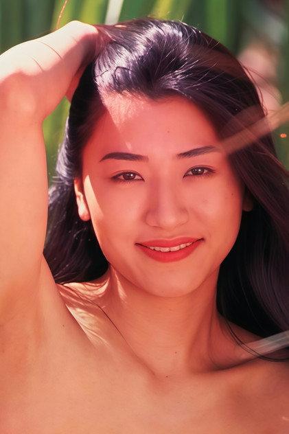 Mika Kirihara - Actor Profile Photo