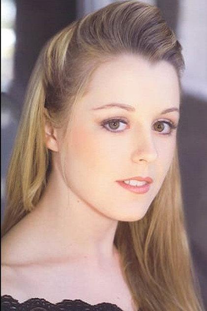 Nicole Swahn - Actor Profile Photo