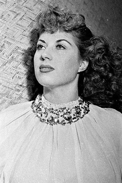 Gema del Río - Actor Profile Photo