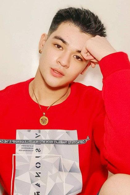 Enzo Santiago - Actor Profile Photo