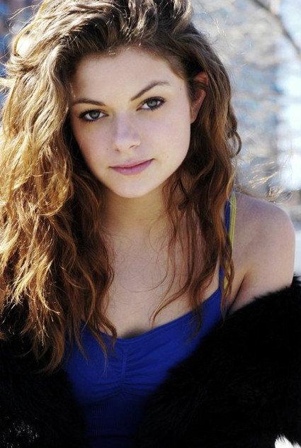 Izzie Steele - Actor Profile Photo