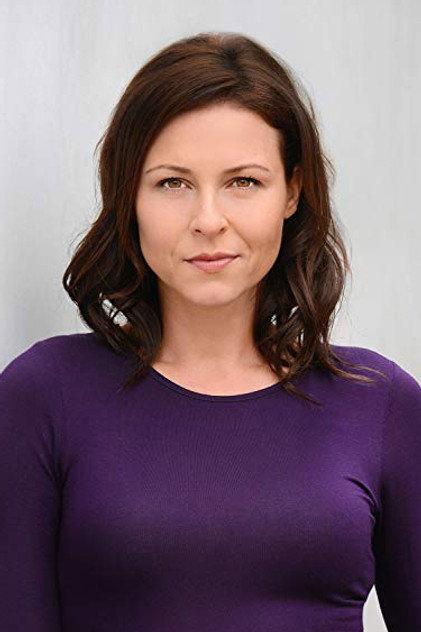 Vanessa Cloke - Actor Profile Photo
