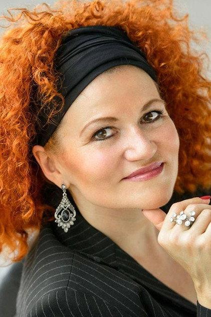 Brigitte Oelke - Actor Profile Photo