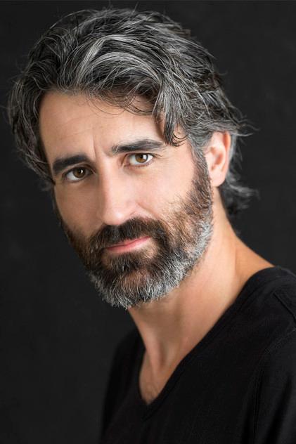 Víctor Duplá - Actor Profile Photo
