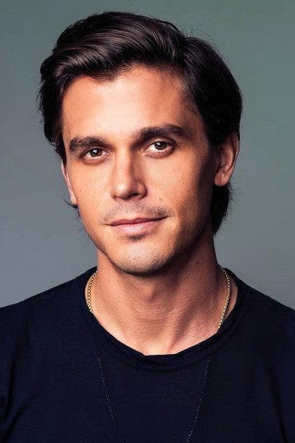 Antoni Porowski - Actor Profile Photo