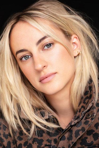Molly Gibson - Actor Profile Photo