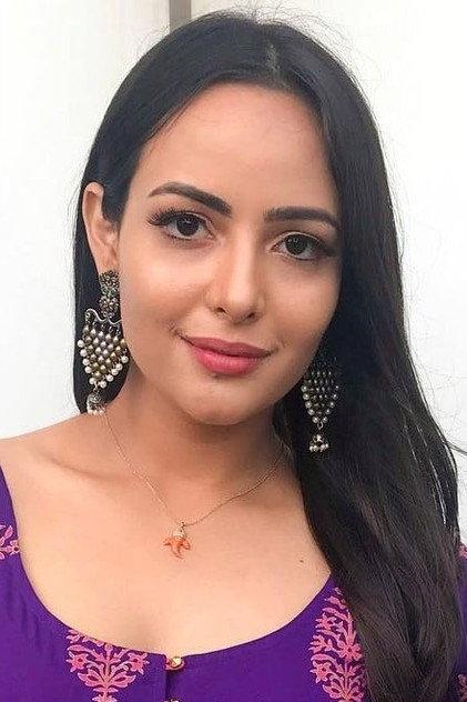 Aanchal Munjal - Actor Profile Photo