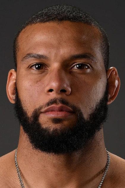 Thiago Santos - Actor Profile Photo