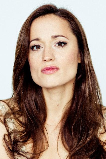 Bénédicte Décary - Actor Profile Photo