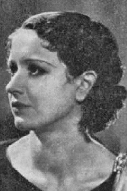 Renee Clama - Actor Profile Photo