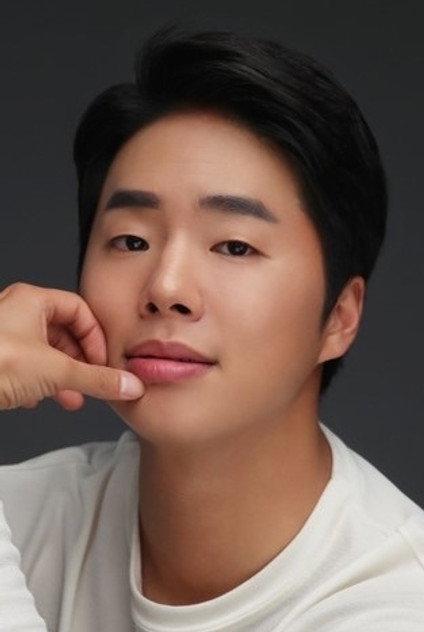 Park Moo-yum - Actor Profile Photo