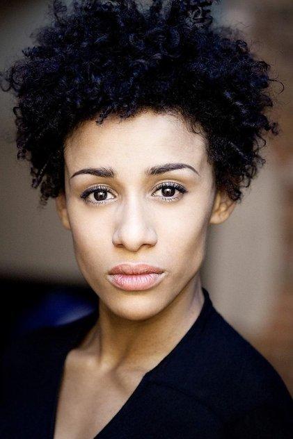 Lara Rossi - Actor Profile Photo