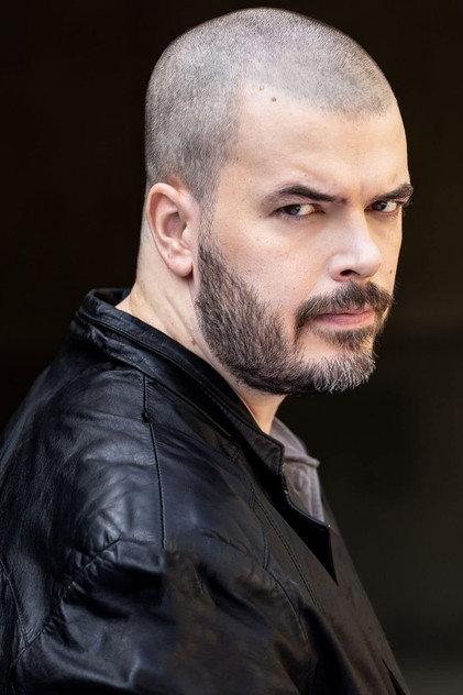 Matthew Wayne Roberts - Actor Profile Photo