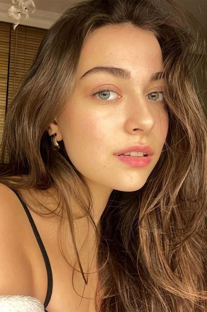 Çağla Naz Kargı - Actor Profile Photo