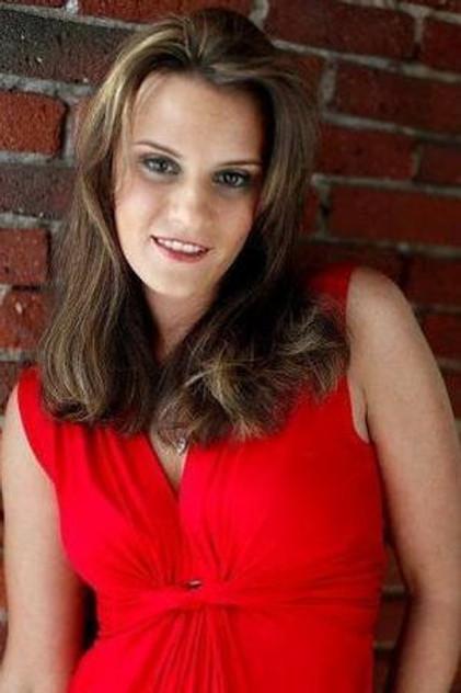 Sari Gagnon - Actor Profile Photo