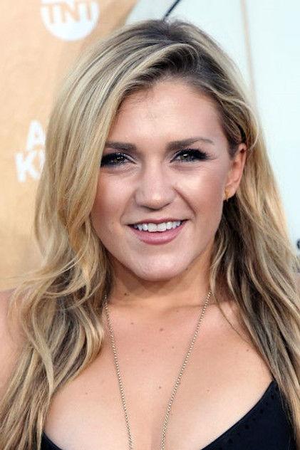 Jessica Lowe - Actor Profile Photo