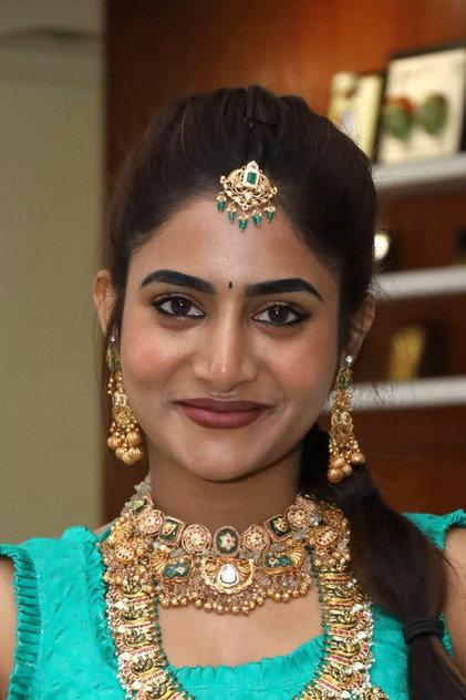 Nayani Pavani - Actor Profile Photo