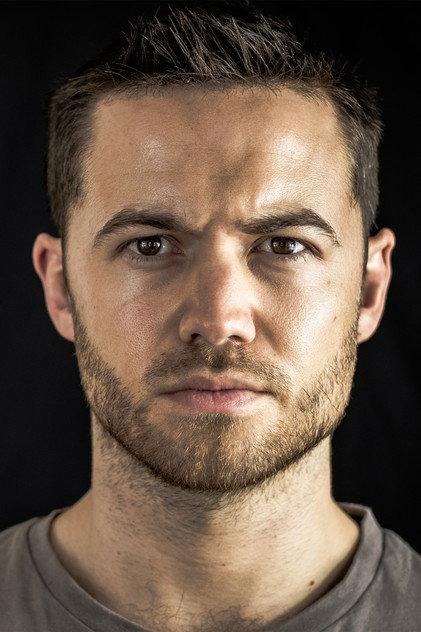 Tom Ainsley - Actor Profile Photo