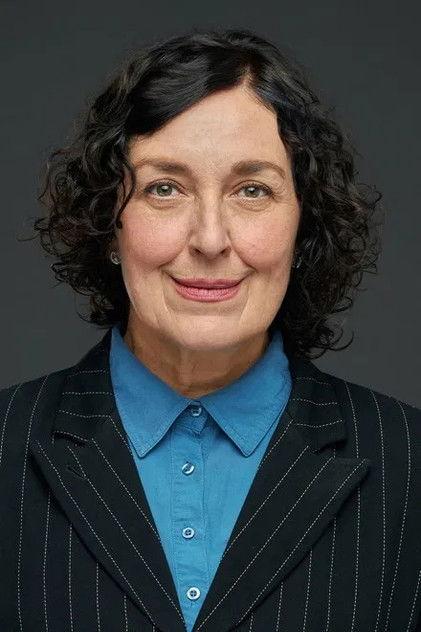 Camilla Waldman - Actor Profile Photo