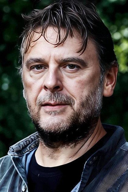 Gilly Gilchrist - Actor Profile Photo