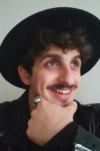 Óscar Lasarte - Actor Profile Photo