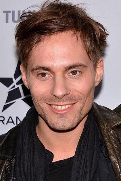 Oskar Linnros - Actor Profile Photo