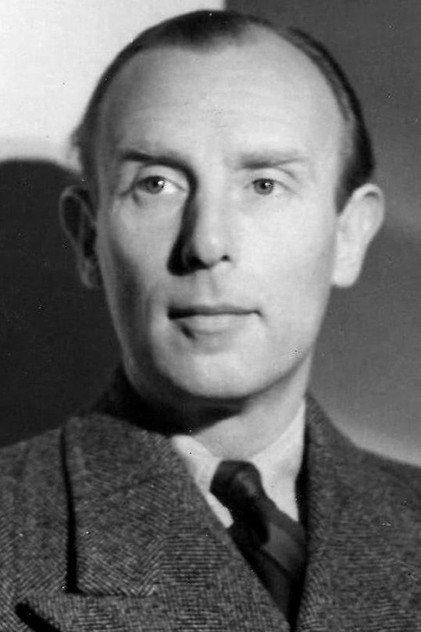 Gus McNaughton - Actor Profile Photo
