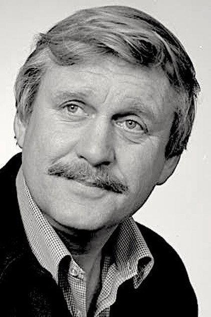 Sverre Holm - Actor Profile Photo