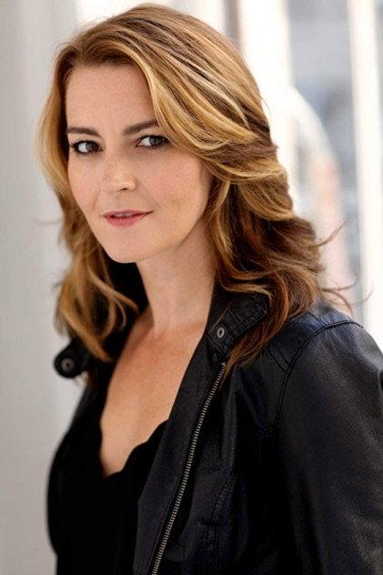 Jenny Maguire - Actor Profile Photo
