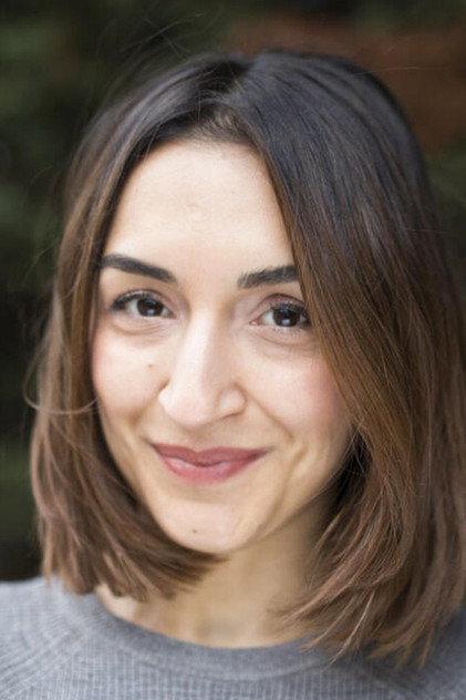 Özge Özel - Actor Profile Photo