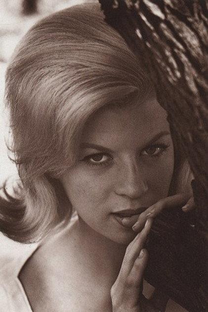 Lorna Maitland - Actor Profile Photo