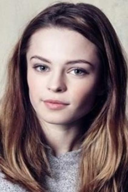 Louise Nyvall - Actor Profile Photo