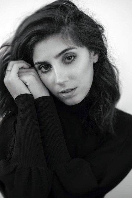 Zoe Hochbaum - Actor Profile Photo