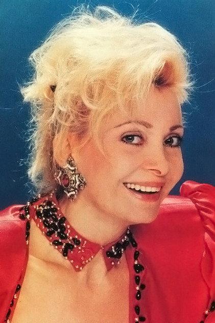 Nelli Gini - Actor Profile Photo