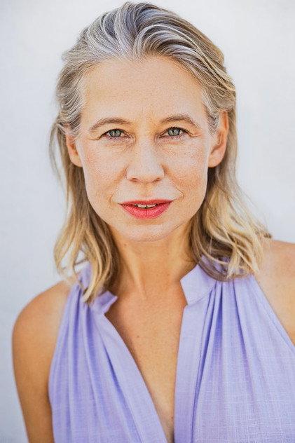 Nina Schwabe - Actor Profile Photo