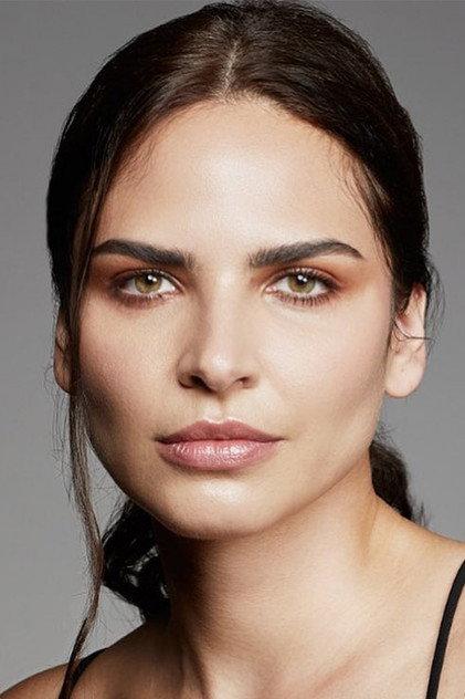 Estefanía Hinojosa - Actor Profile Photo