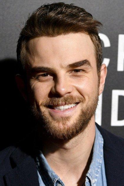 Nathaniel Buzolic - Actor Profile Photo