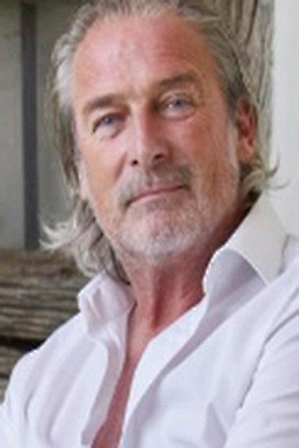 Stefan Hallmayer - Actor Profile Photo