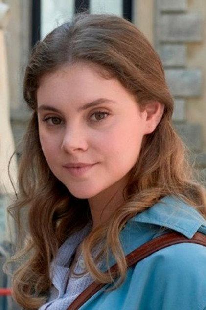 Elvira Camarrone - Actor Profile Photo