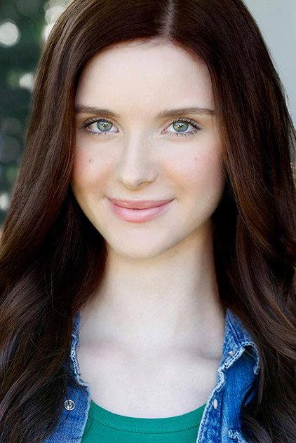 Aria Sirvaitis - Actor Profile Photo