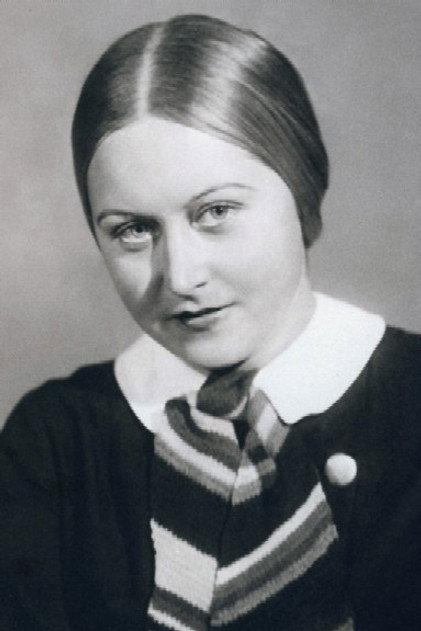 Tatyana Blazhina - Actor Profile Photo