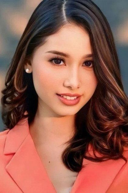 Adriana Ghafar - Actor Profile Photo