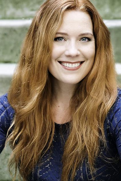 Kate Hewlett - Actor Profile Photo