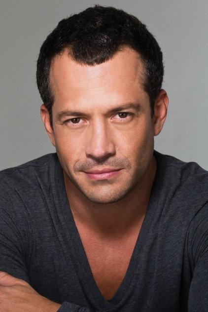 Malvino Salvador - Actor Profile Photo