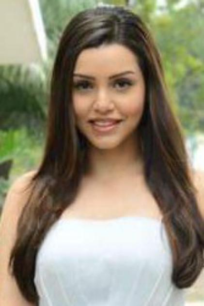 Kyra Dutt - Actor Profile Photo