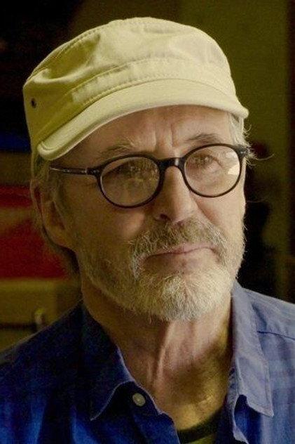 Mark Davis - Actor Profile Photo