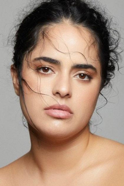 Luna Gandra - Actor Profile Photo