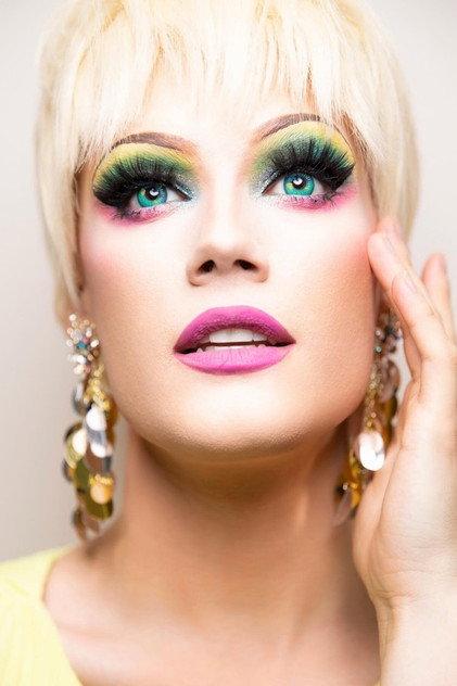 Synthia Kiss - Actor Profile Photo