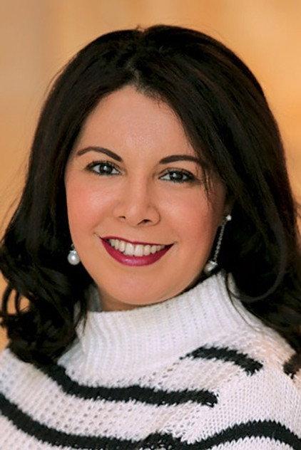 Mouna Fettou - Actor Profile Photo
