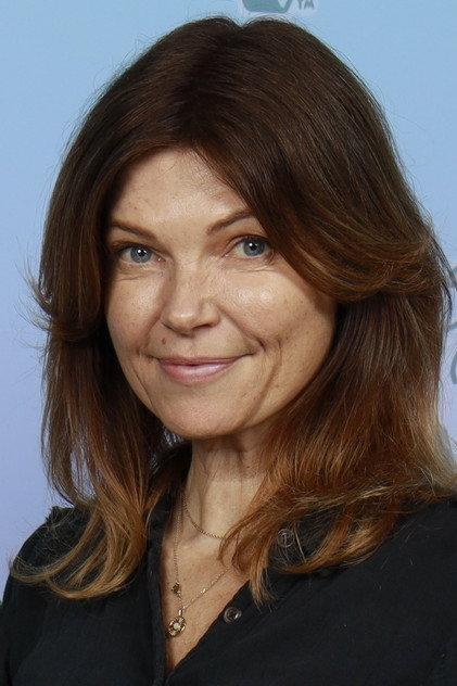 Nicole De Boer - Actor Profile Photo